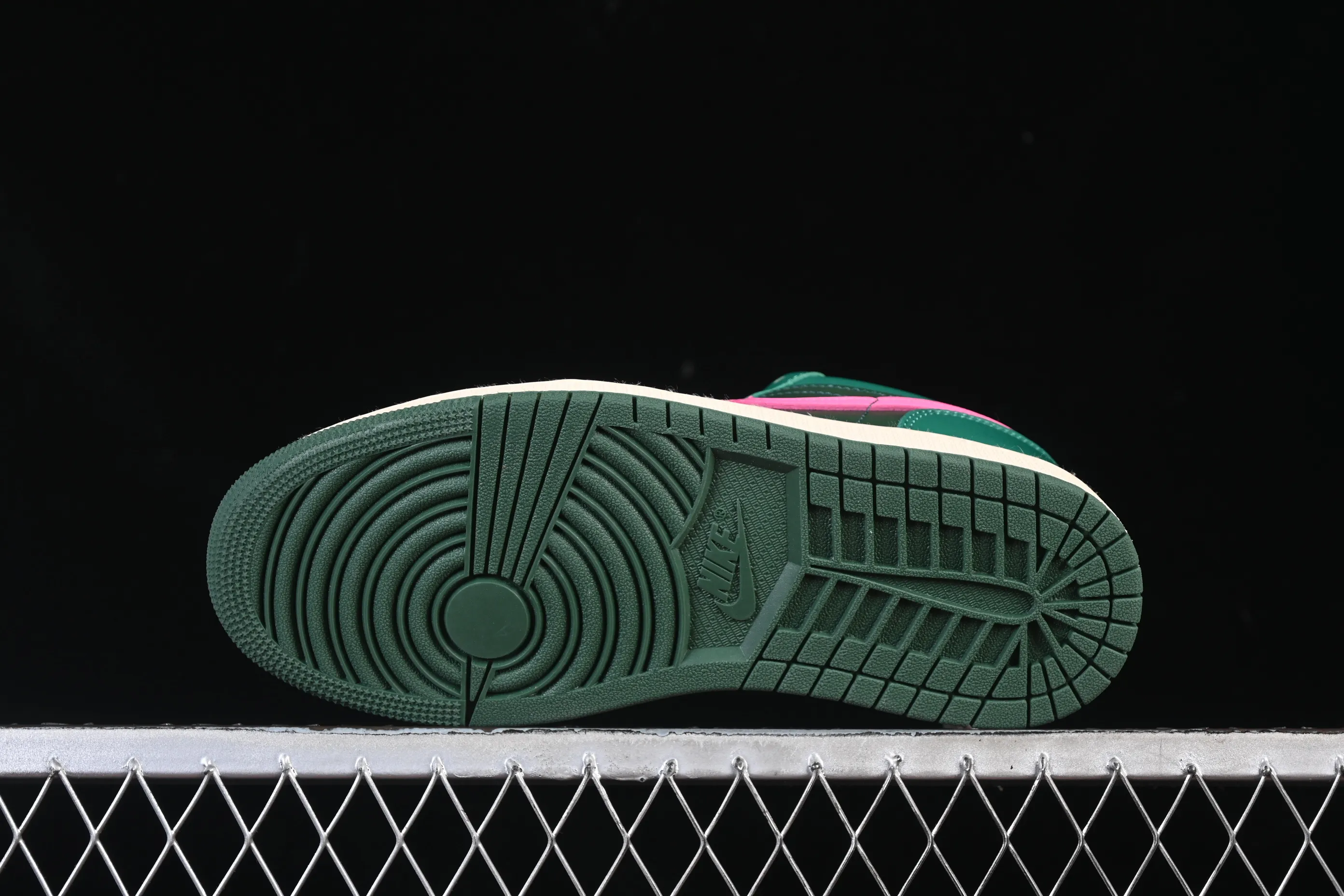 All categories Air Jordan Jordan series basketball shoes Air Jordan 1 Low Air Jordan 1 Low "Watermelon" AJ1 Joe 1 green red cultural low-top casual sneakers DC0774-300